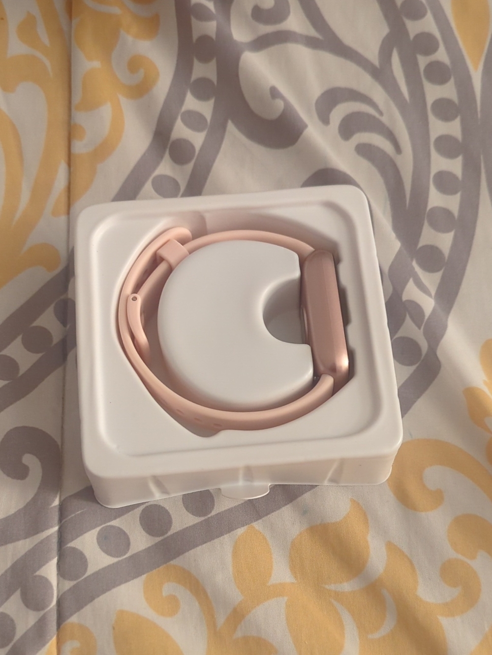 Rose Gold Smartwatch with Pink Strap - Sleek Everyday Wearable